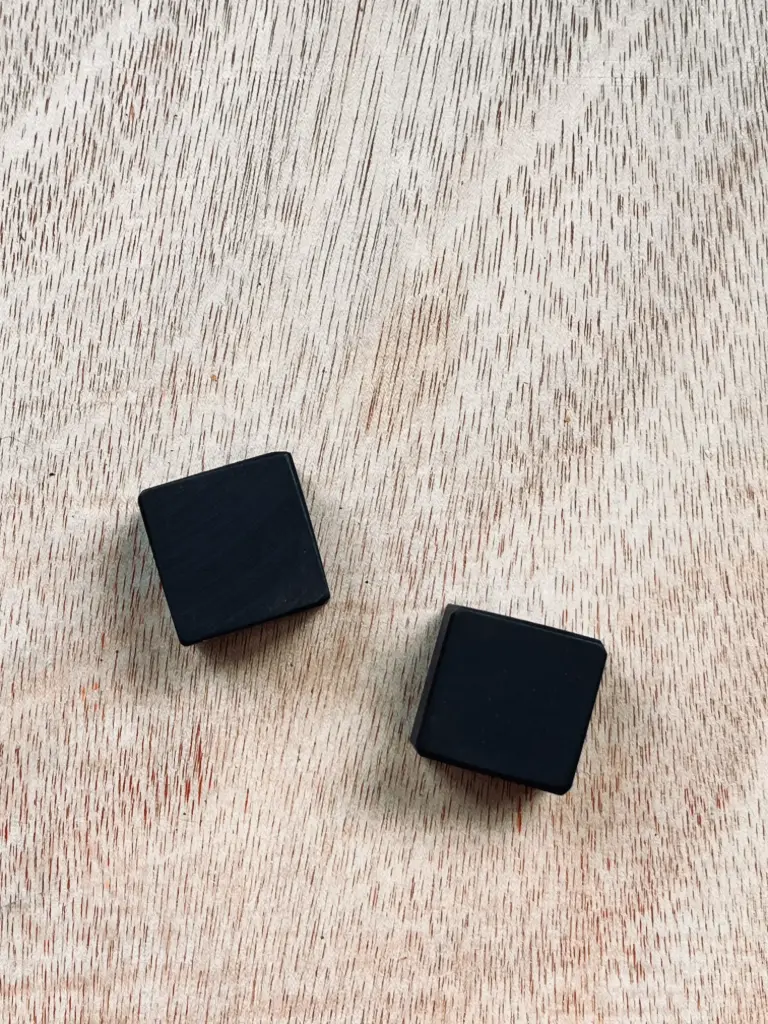 [MAG-EB1] Set aus 2 Magneten – Ebenholz