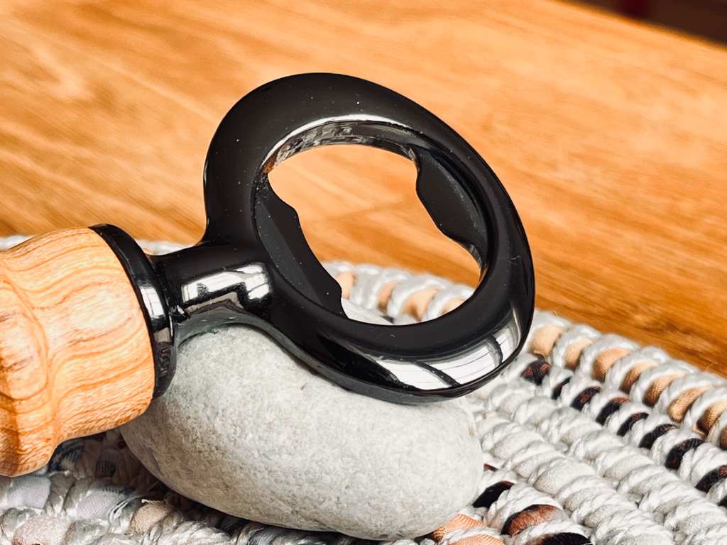 [BO-CB1] Flaschenöffner (Kirchholz, Schwarz)