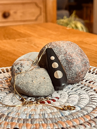 [NK-BE1] Brass on Ebony pendant 