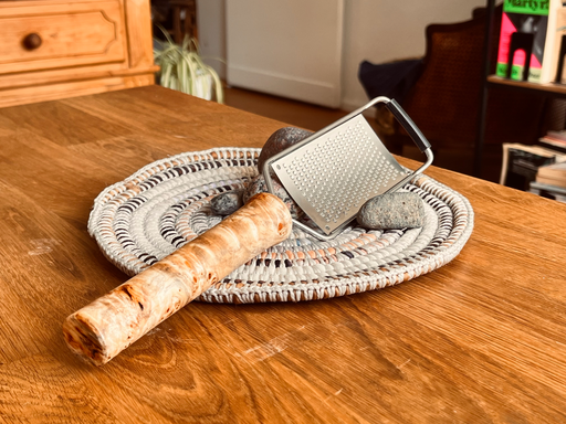 [UT_CGB1] Cheese grater birch burl wood